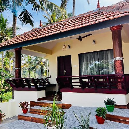 Maadathil Cottages 바르칼라 외부 사진