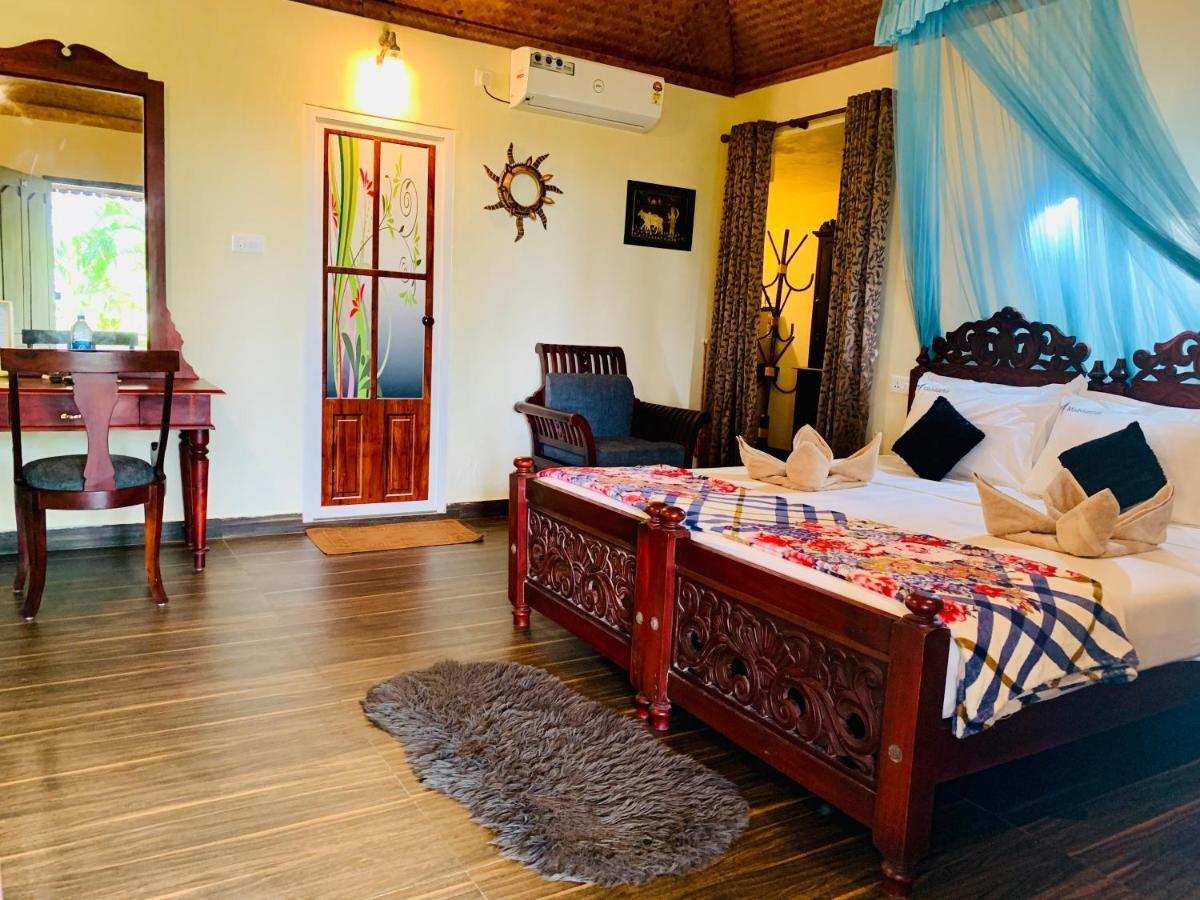 Maadathil Cottages 바르칼라 외부 사진